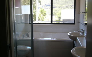 Glengarriff Town Houses - Accommodation Sunshine Coast 4