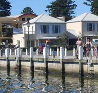 Dockside Waterfront Indulgence - Accommodation Sunshine Coast