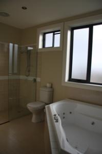 Ultimate Holiday Apartments - Accommodation Sunshine Coast 4