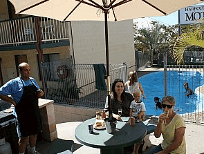Harbour Lodge Motel - Accommodation Sunshine Coast 1