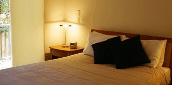 Sanctuary Lake Apartments - Accommodation Sunshine Coast 1