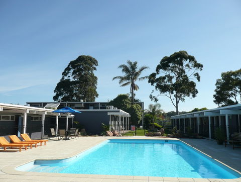 Mallacoota Hotel Motel - Accommodation Sunshine Coast 5