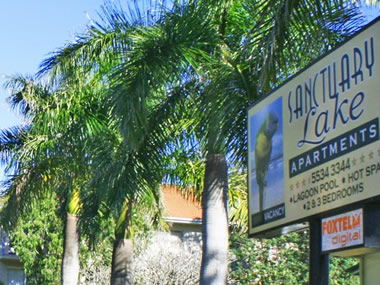 Sanctuary Lake Apartments - Accommodation Sunshine Coast 5