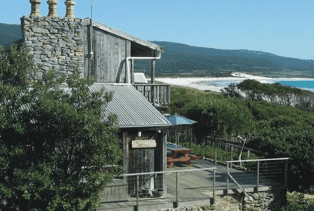 Aurora beach cottage - Accommodation Sunshine Coast