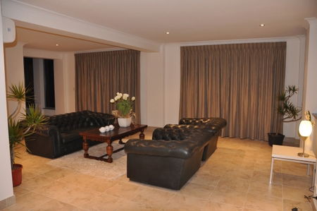Platinum Suites - Accommodation Sunshine Coast 2
