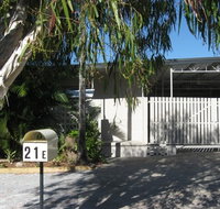 Beach Units Tannum Sands - Accommodation Sunshine Coast