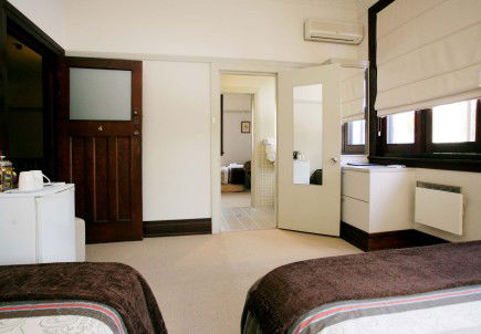 The Bank Guest House & Tellers Restaurant - Accommodation Sunshine Coast 3