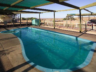 White Cliffs Motel - Accommodation Sunshine Coast 0