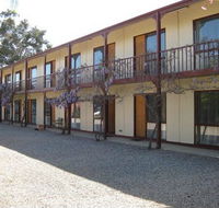 Central Motor Inn Wentworth