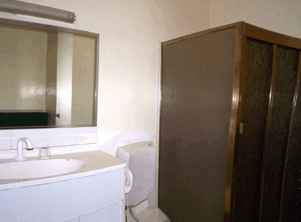 Lakeside Motor Inn - Accommodation Sunshine Coast 2
