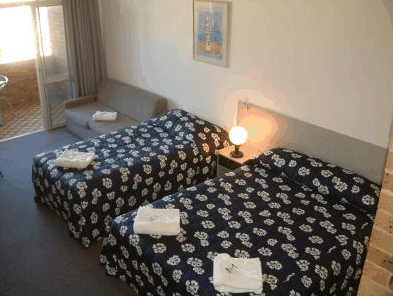 Next Seabreeze Beach Hotel - Accommodation Sunshine Coast