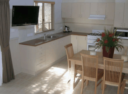 Lakesea Caravan Park - Accommodation Sunshine Coast