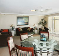 Burleigh Surf Beachfront Apartments - Accommodation Sunshine Coast