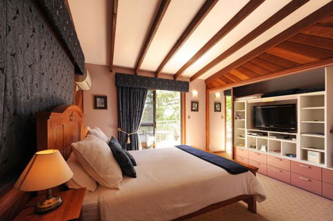 Rooftops Bed & Breakfast - Accommodation Sunshine Coast 3