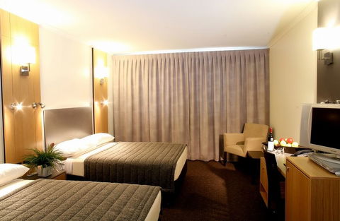 Metro Hotel Ipswich International - Accommodation Sunshine Coast 2