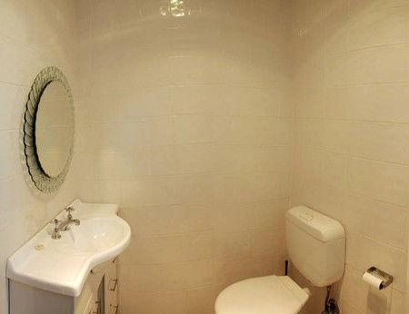 Sinclair's Serviced Apartments - Accommodation Sunshine Coast 4