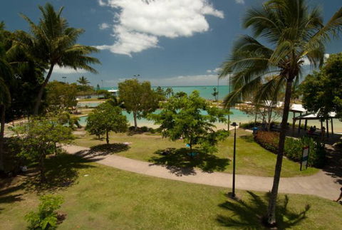 Whitsunday On The Beach - Accommodation Sunshine Coast 3