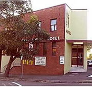 Forest Lodge Hotel - Accommodation Sunshine Coast