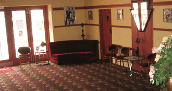 Cygnet Como Cinema - Accommodation Sunshine Coast 2