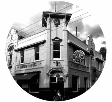 Upstairs At The Napier Hotel - Accommodation Sunshine Coast 1