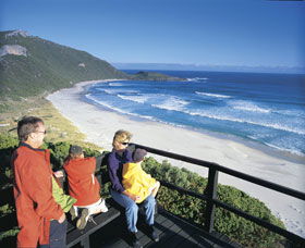 Conspicuous Beach - Accommodation Sunshine Coast 0