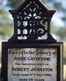 Old Southern Cross Cemetery - Accommodation Sunshine Coast 0