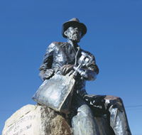 Paddy Hannans Statue - Accommodation Sunshine Coast