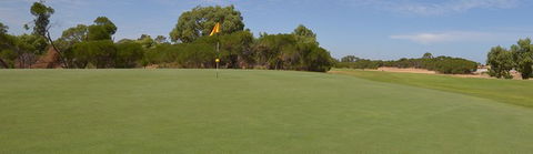 Rockingham Golf Club - Accommodation Sunshine Coast 0