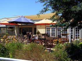 Policemans Point SA Accommodation Sunshine Coast