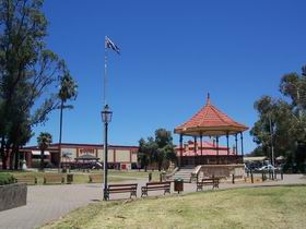 Gladstone Square - Accommodation Sunshine Coast 0