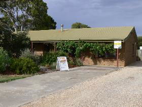 Sand Drift Gallery - Accommodation Sunshine Coast 0