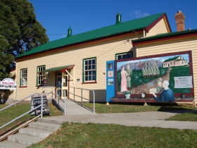 Sheffield TAS Accommodation Sunshine Coast