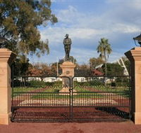 Dalby War Memorial and Gates - Accommodation Sunshine Coast