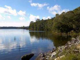 Lake Paluma - Accommodation Sunshine Coast 0