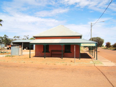 Leahy Historical House - Accommodation Sunshine Coast 5