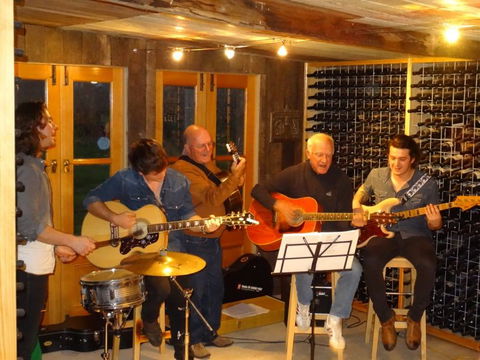 Munari Wines - Accommodation Sunshine Coast 3