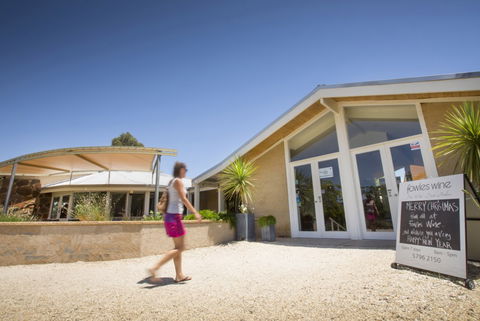 Fowles Wine - Accommodation Sunshine Coast 2
