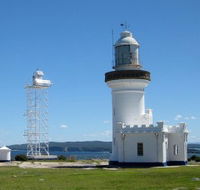 Point Perpendicular Lighthouse and Lookout - Accommodation Sunshine Coast