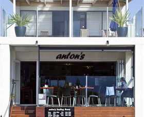 Antons - Accommodation Sunshine Coast 0