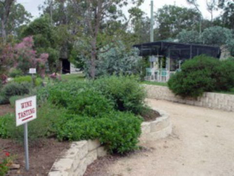 Holland Wines - Accommodation Sunshine Coast 4