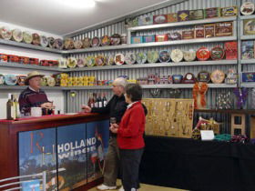Holland Wines - Accommodation Sunshine Coast 2