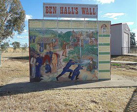 Ben Halls Wall - Accommodation Sunshine Coast 0