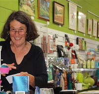 Artists on Parade Art Gallery - Accommodation Sunshine Coast