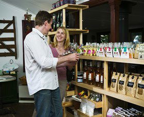 Poachers Pantry And Wily Trout Vineyard - Accommodation Sunshine Coast 4