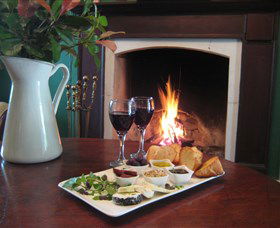 Ambermere Inn - EST 1845 - Accommodation Sunshine Coast 0
