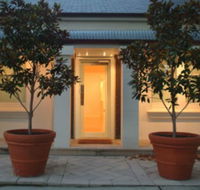 Australian Galleries - Roylston Street - Accommodation Sunshine Coast