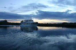 Tamboi Queen Cruises - Accommodation Sunshine Coast 1