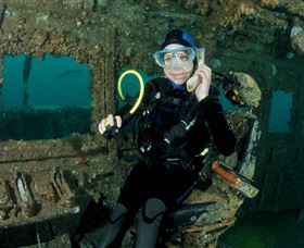 Ex-Hmas Adelaide Dive Site - Accommodation Sunshine Coast 2