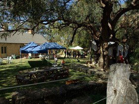 Overland Corner Hotel - Accommodation Sunshine Coast 2