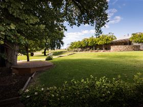 Howard Vineyard - Accommodation Sunshine Coast 2